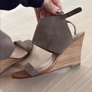 Brown suede Wedge Sandals